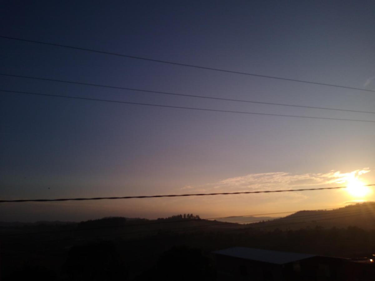 Paraiso Em Serra Negra Lindoia Com Linda Paisagem Exteriör bild